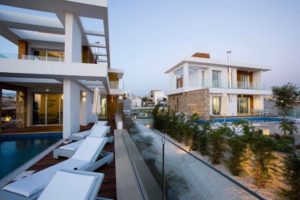 Paradise Cove Luxurious Beach Villas Pafos Oda fotoğraf