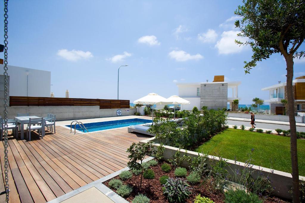 Paradise Cove Luxurious Beach Villas Pafos Oda fotoğraf